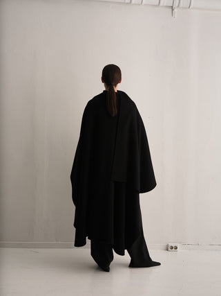 Envelope1976 Camoens shawl Scarf Black