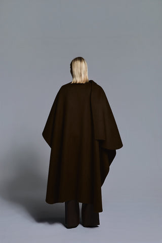 Envelope1976 Camoens shawl Scarf Chestnut