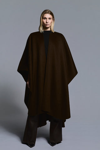 Envelope1976 Camoens shawl Scarf Chestnut