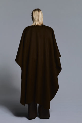Envelope1976 Camoens shawl Scarf Chestnut