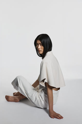 Envelope1976 Zoe cape Cape Cream