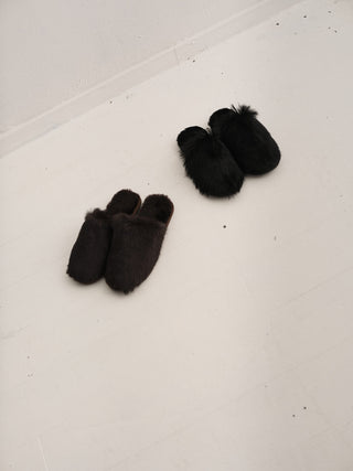 Envelope1976 Lodge slippers Shoes Black